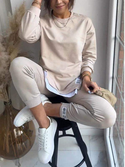 Agatta - Comfortable Sweatshirt and Pants Set for Women